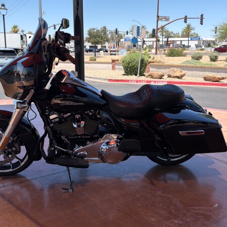 FLHX 2020 Street Glide® thumb 2