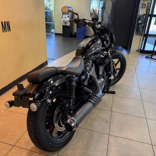 2022 Harley-Davidson® Nightster™ Vivid Black thumb 0