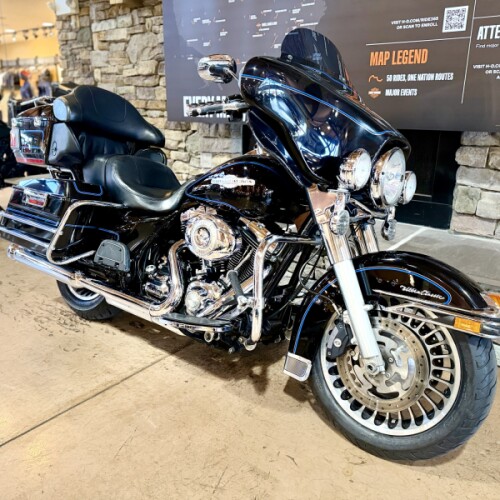 2011 FLHTCU - Electra Glide Ultra Glide Shrine  thumb 3
