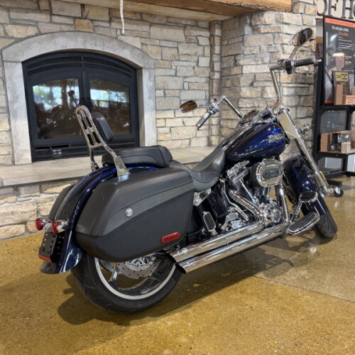 FLSTSE3 2012 CVO™ Softail® Convertible thumb 3