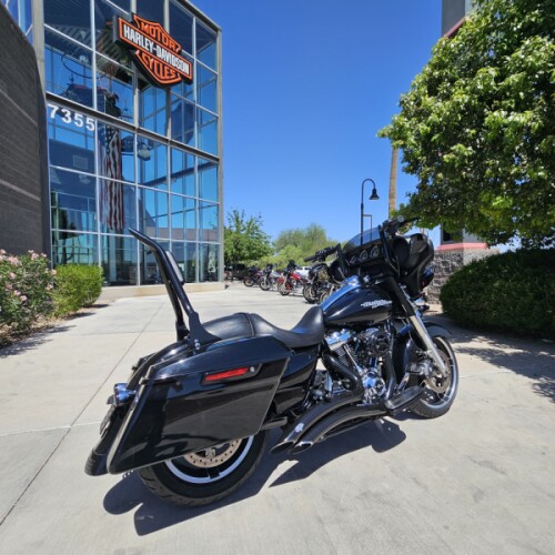 FLHX 2019 Street Glide® thumb 1
