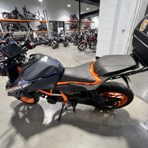 2024 KTM 390 Duke Electronic Orange thumb 0