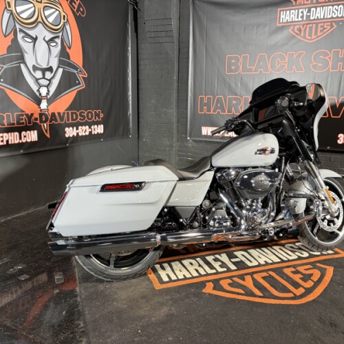 2026 Harley-Davidson® Street Glide® FLHX thumb 1