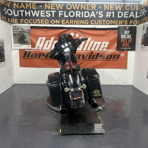 FLHXS 2016 Street Glide® Special thumb 1