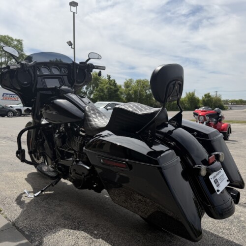 FLHXS 2018 Street Glide® Special thumb 1