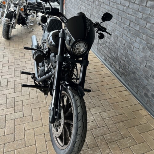 2022 Harley-Davidson® Low Rider® S Vivid Black thumb 0