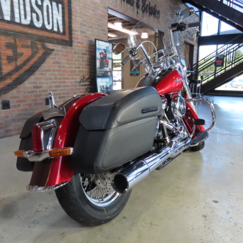 2018 Harley-Davidson® Deluxe FLDE thumb 0