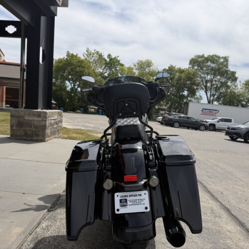 FLHXS 2018 Street Glide® Special thumb 2