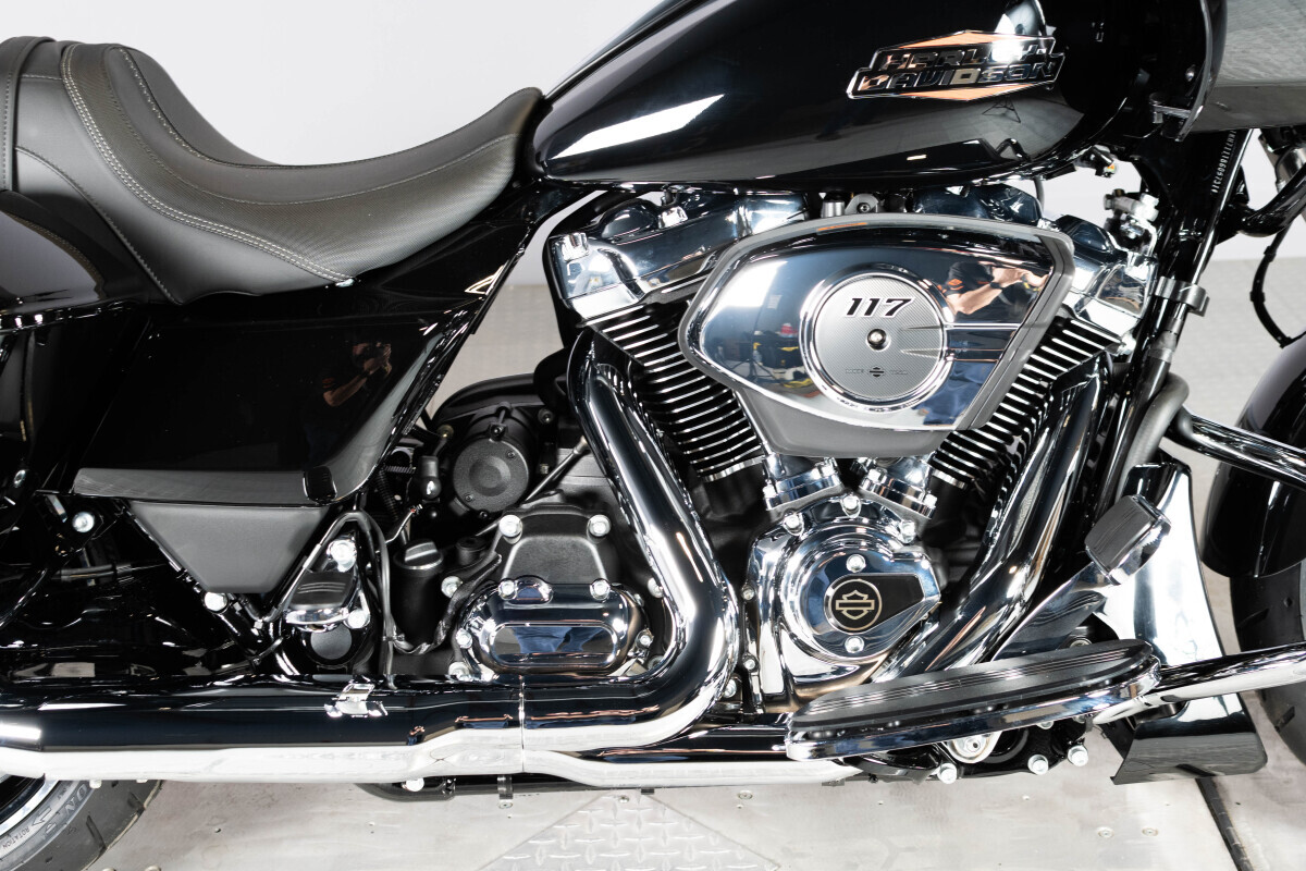 2026 Harley-Davidson® Road Glide™ FLTRX, photo 12