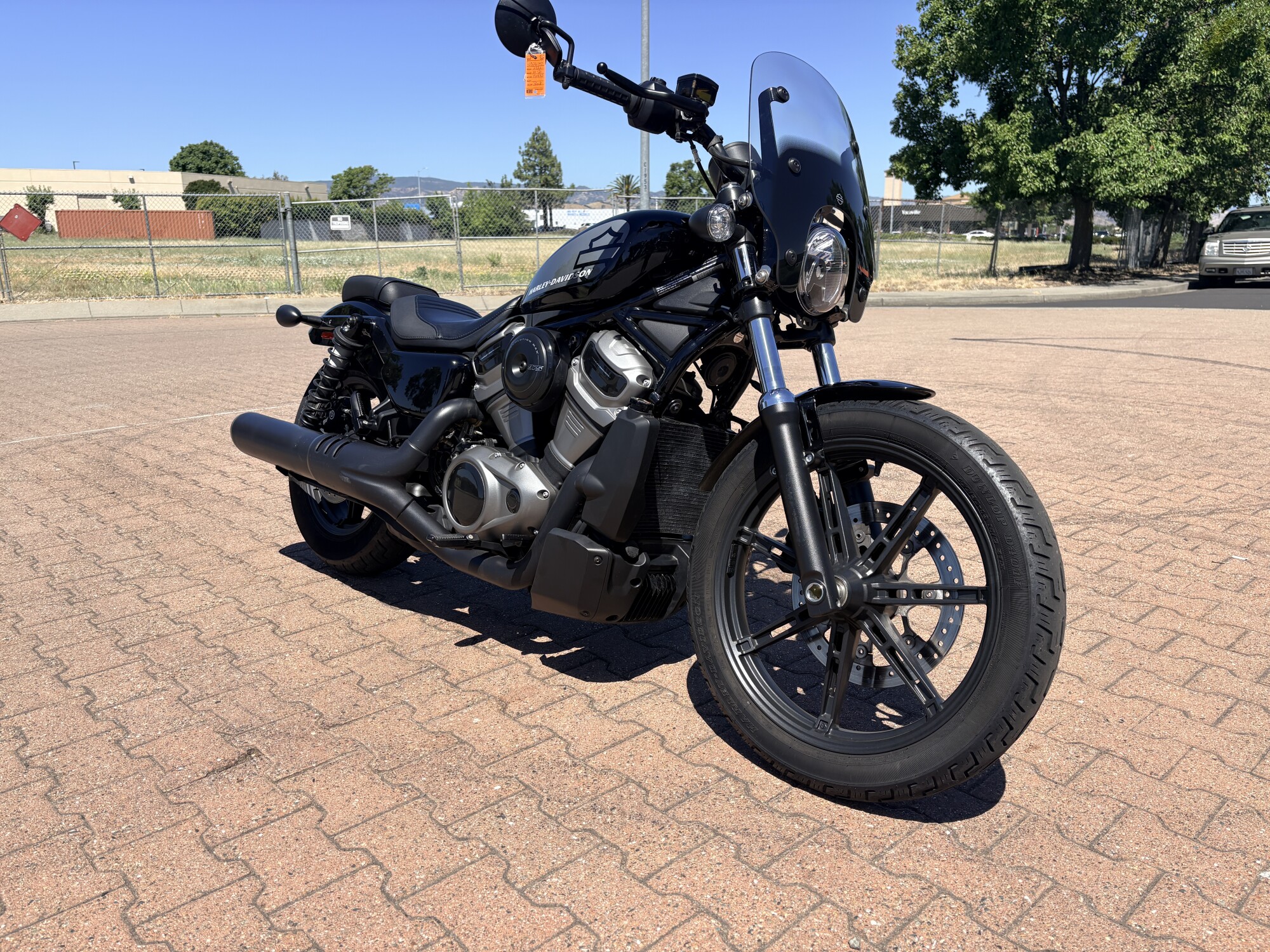 RH975 2022 Nightster™