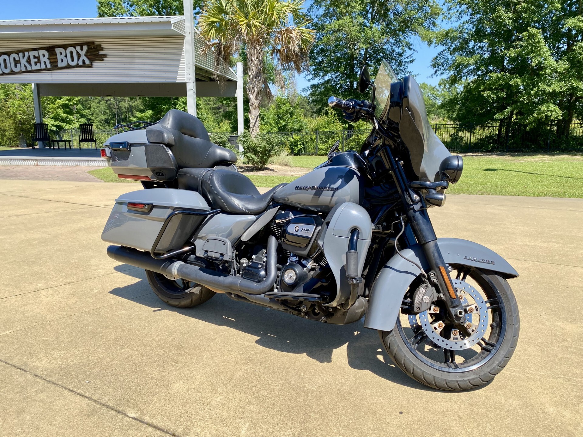 2022 Harley-Davidson Ultra Limited Gauntlet Gray Metallic