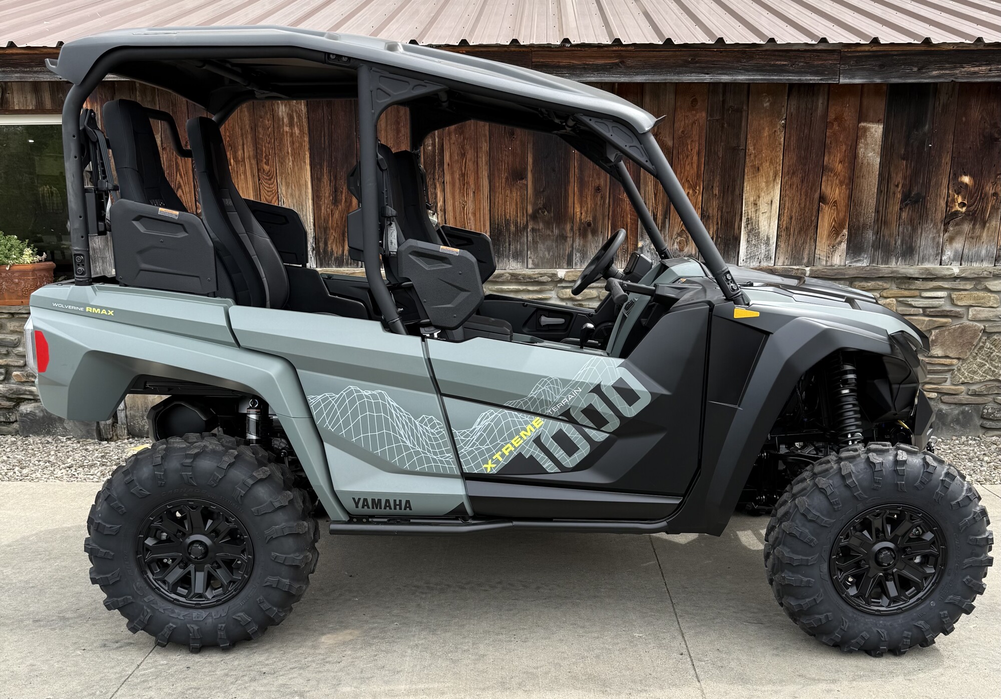 2026 Yamaha Wolverine RMAX4 1000 XT-R Moss Grey / Tactical Black