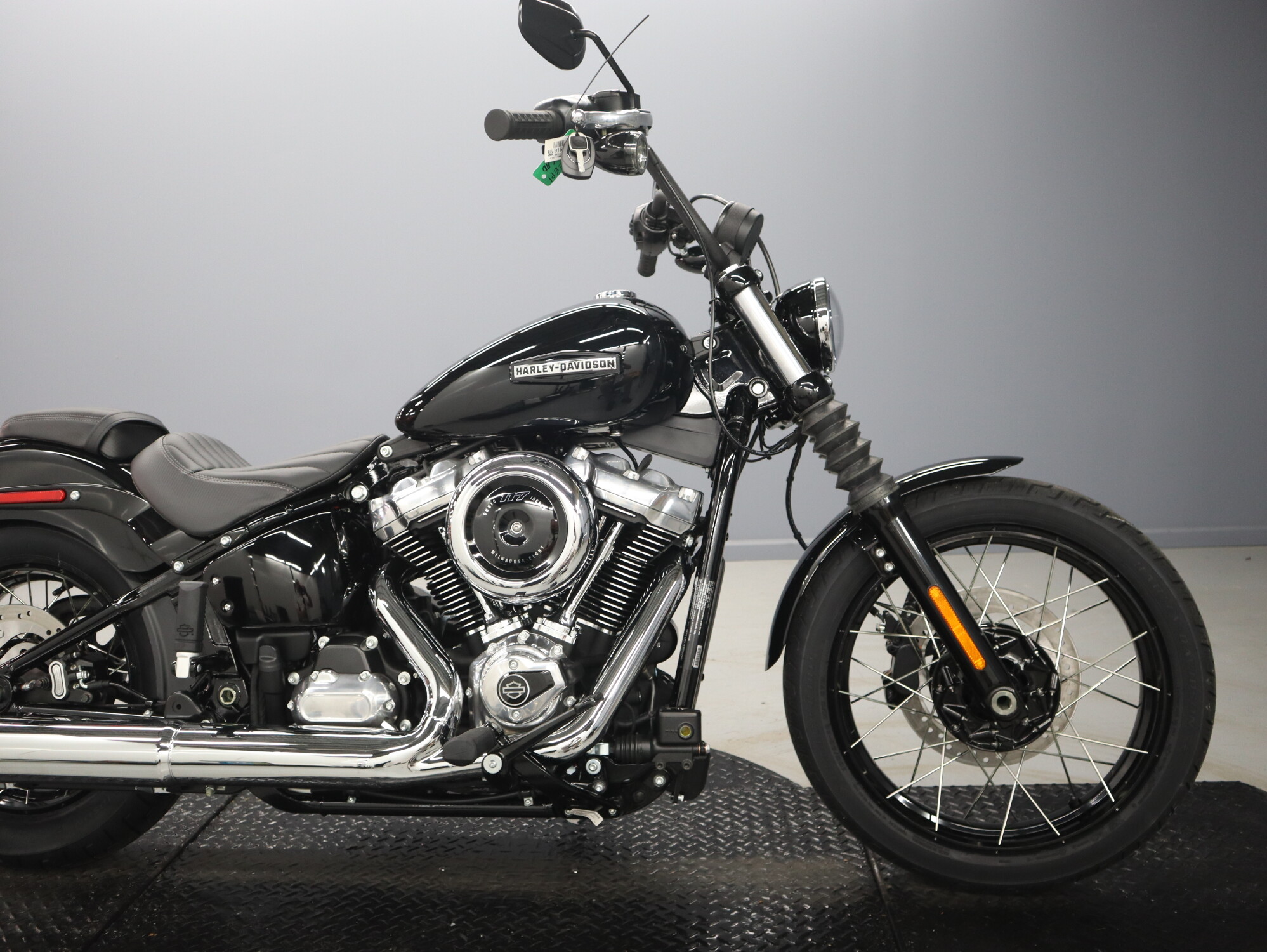 2026 Harley-Davidson® Street Bob® FXBB, photo 12