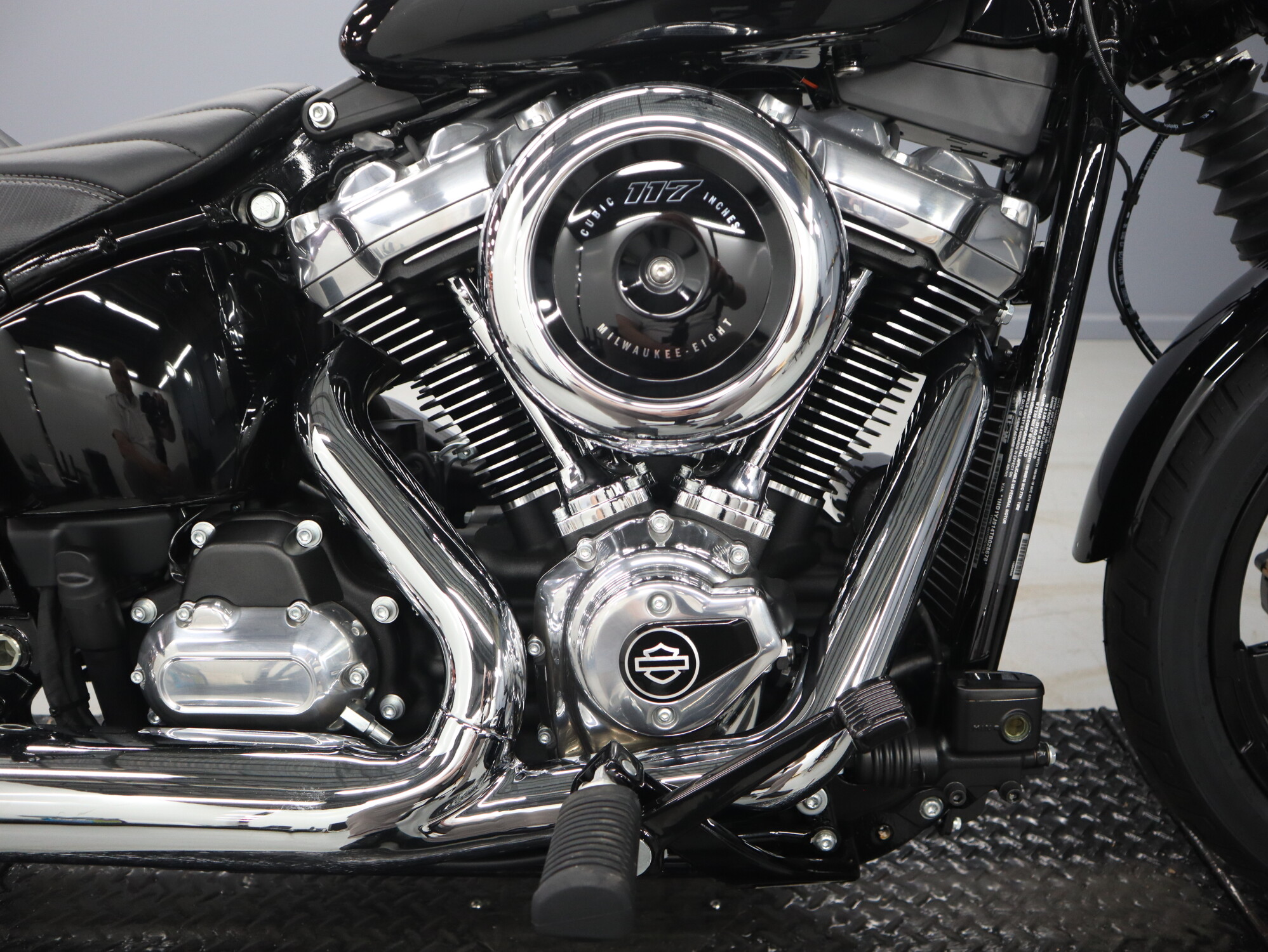 2026 Harley-Davidson® Street Bob® FXBB, photo 15
