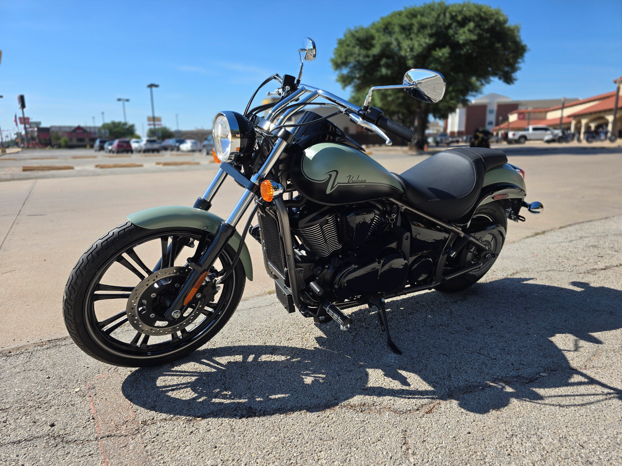 2023 Kawasaki Vulcan® 900 Custom