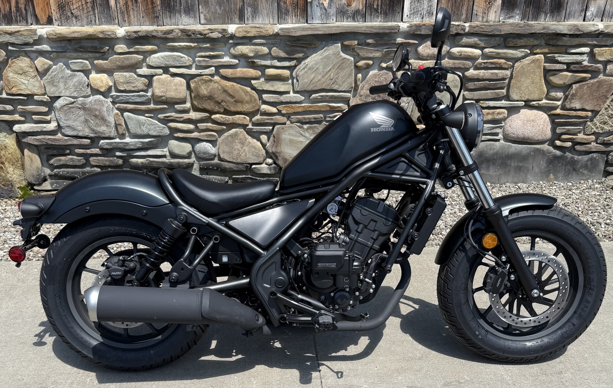 2026 Honda Rebel® 300 E-Clutch Matte Black Metallic