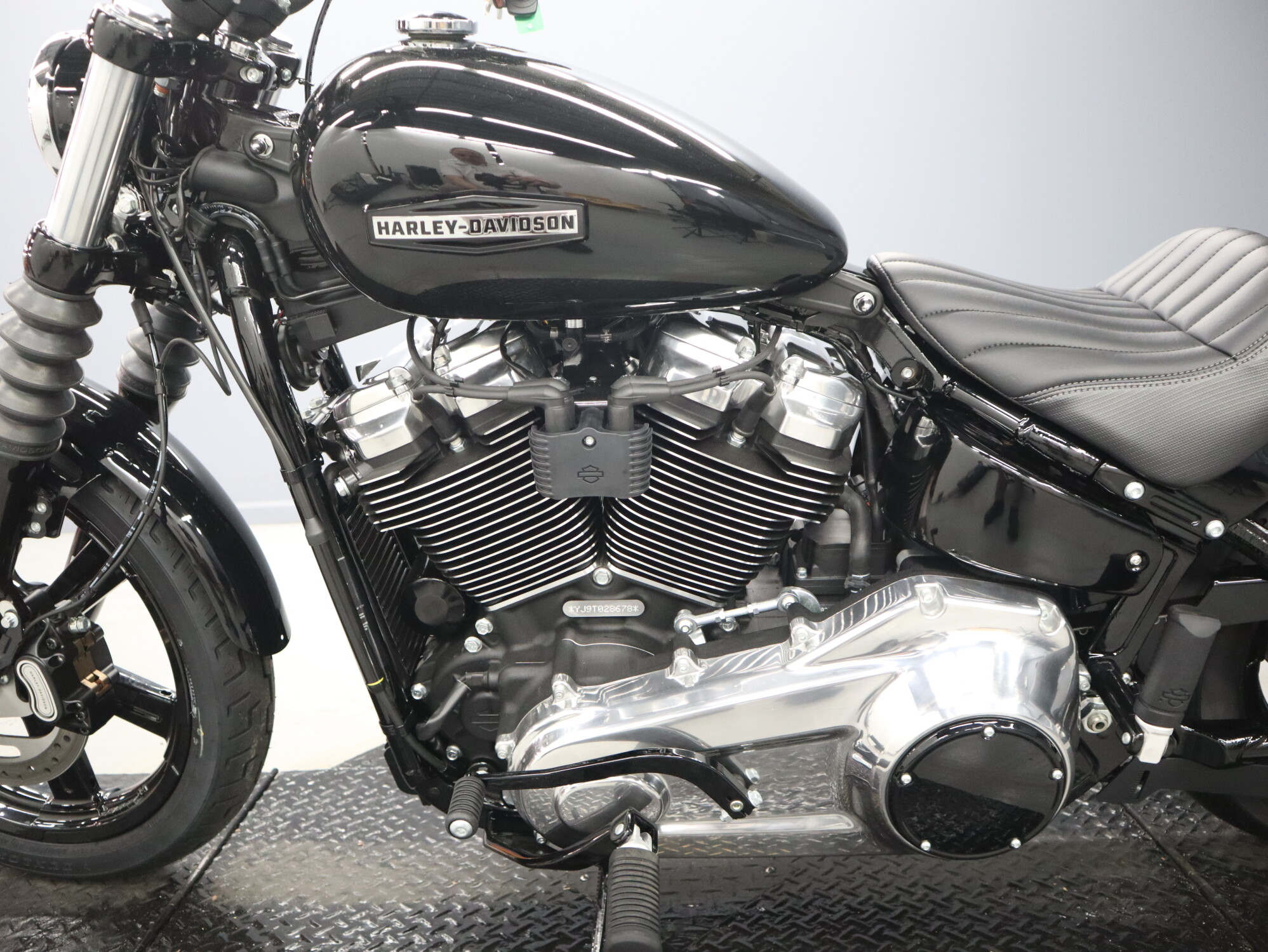2026 Harley-Davidson® Street Bob® FXBB, photo 22
