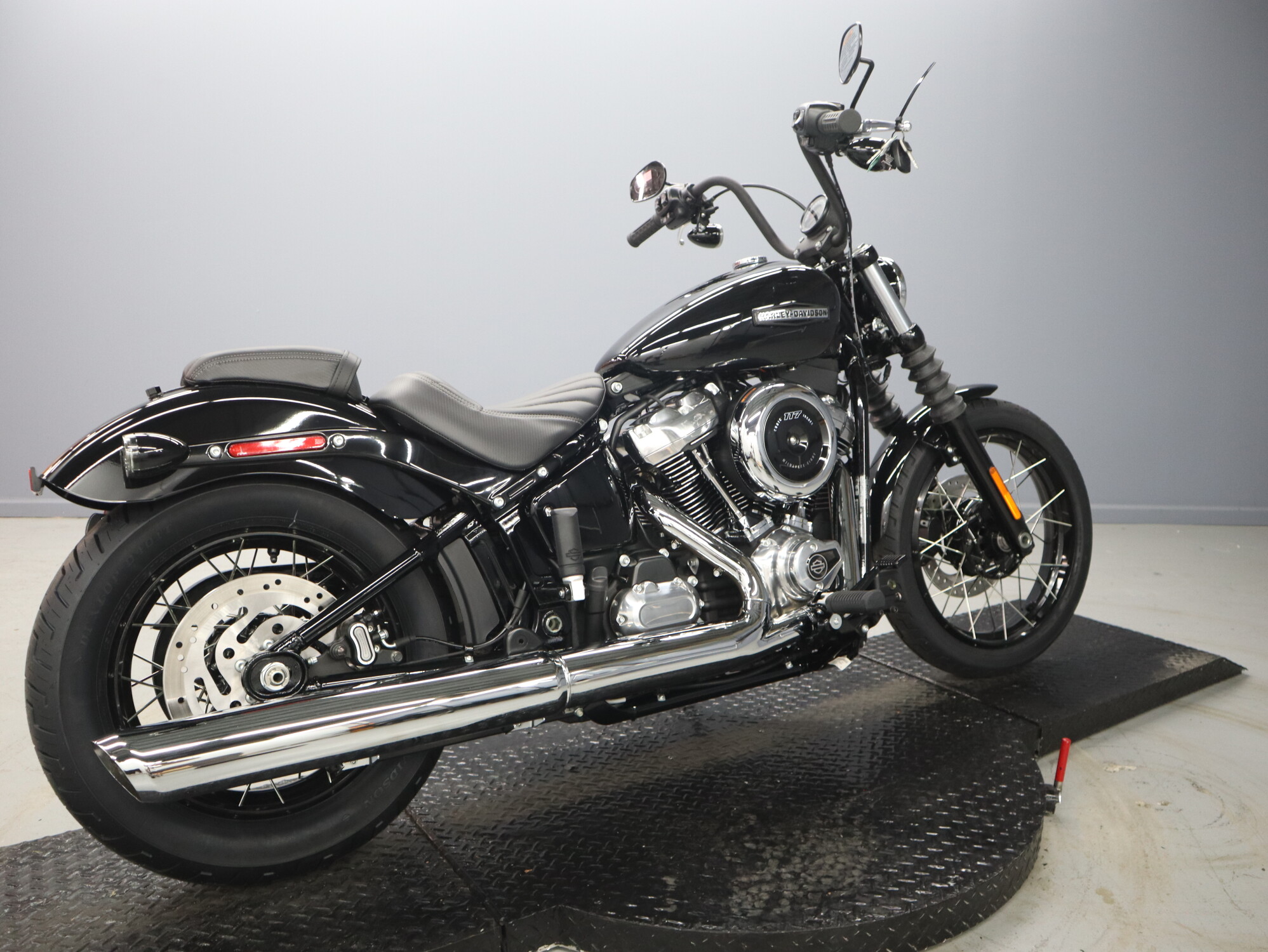 2026 Harley-Davidson® Street Bob® FXBB, photo 8