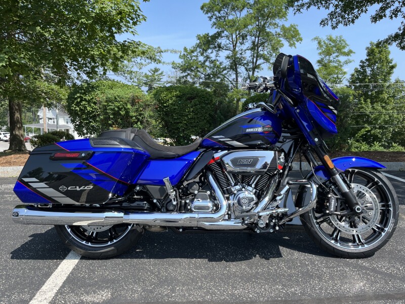 FLHXSE 2025 CVO™ Street Glide™