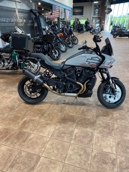  2025 Harley-Davidson® Pan America® 1250 ST