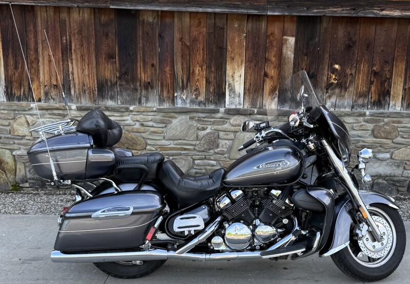 2008 XVZ13TFSX VENTUR Dark Gray
