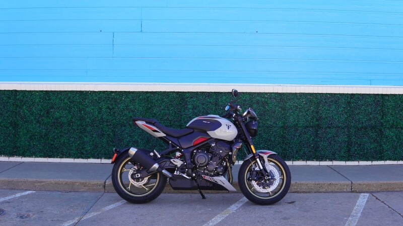  2026 Trident 800
