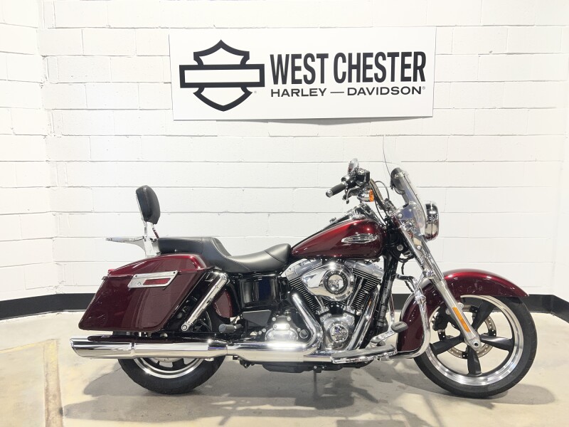 2015 Harley-Davidson® Switchback™ Mysterious Red Sunglo FLD