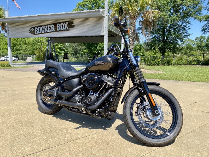2020 Harley-Davidson Street Bob River Rock Gray