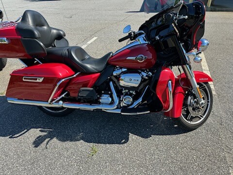 2023 Harley-Davidson® Ultra Limited Redline Red