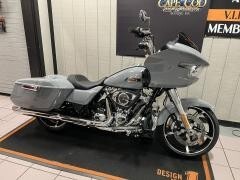 2026 Harley-Davidson® Road Glide® Dark Billiard Gray Chrome Trim
