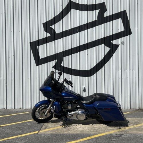 2017 Harley-Davidson® Road Glide® Superior Blue thumb 2