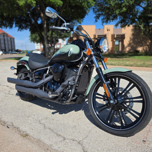 2023 Kawasaki Vulcan® 900 Custom thumb 3