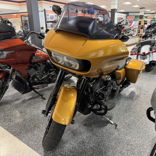 2023 Harley-Davidson® Road Glide® Special Prospect Gold - Black Finish thumb 3