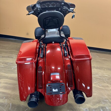 FLHXSE 2017 CVO™ Street Glide® thumb 2