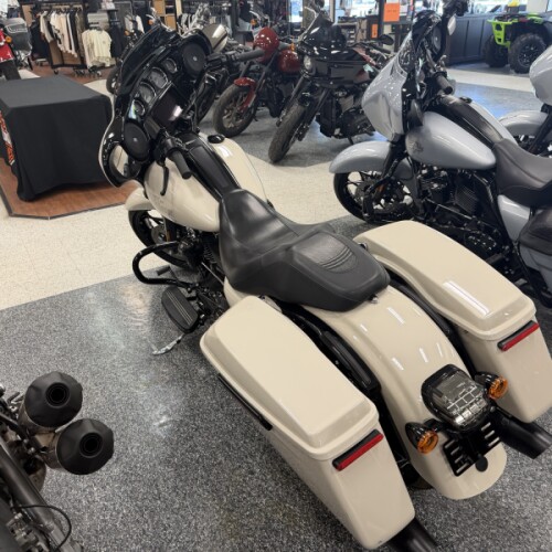 2023 Harley-Davidson® Street Glide® Special WHITE SAND PEARL thumb 1