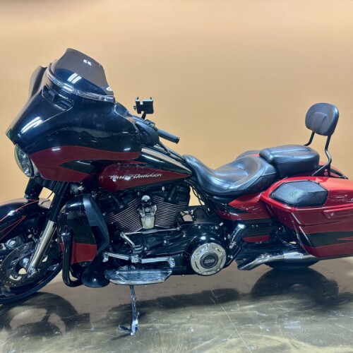 FLHXSE 2017 CVO™ Street Glide® thumb 1