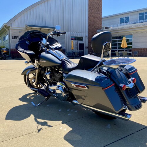 2021 Harley-Davidson Road Glide Gauntlet Gray Metallic thumb 2
