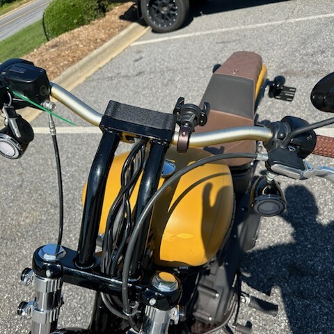 2019 Harley-Davidson® Street Bob® Rugged Gold Denim thumb 1