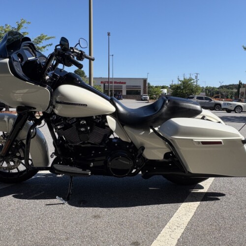 2018 Road Glide Special Bonneville Salt Pearl thumb 0