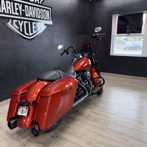 2025 Harley-Davidson® Road King® Special  thumb 2