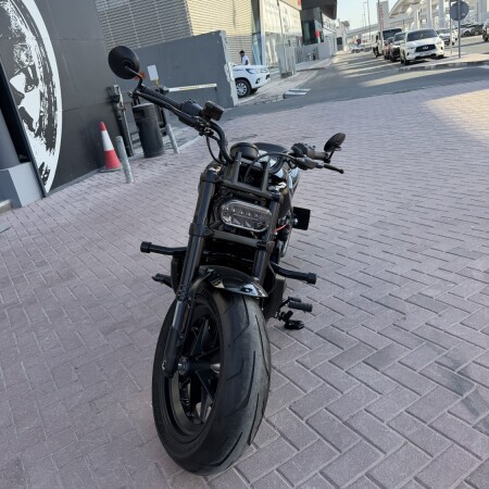 2025 Harley-Davidson® Sportster™ S Vivid Black thumb 1