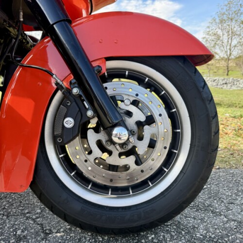  2013 Harley-Davidson® CVO™ Road Glide® Custom FLTRXSE2 thumb 0