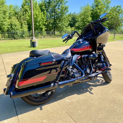 2021 Harley-Davidson CVO Road Glide Black Hole thumb 1