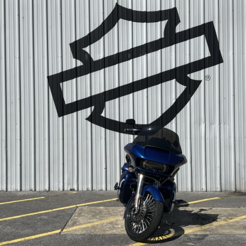 2017 Harley-Davidson® Road Glide® Superior Blue thumb 3