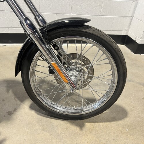 2006 Harley-Davidson® Softail Deuce Vivid Black FXSTD thumb 2
