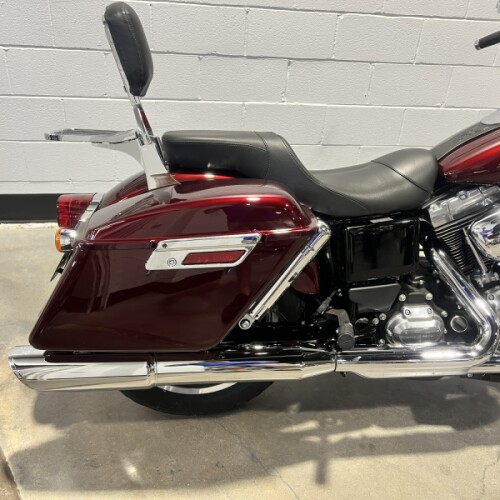 2015 Harley-Davidson® Switchback™ Mysterious Red Sunglo FLD thumb 0