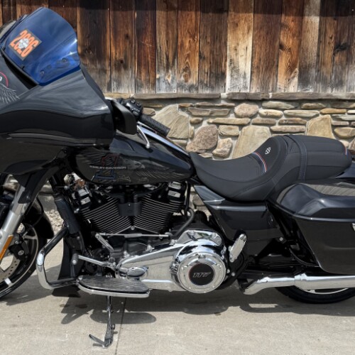 2026 Harley-Davidson® Street Glide® Midnight Ember Chrome Trim thumb 3