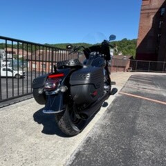 2026 Harley-Davidson® Heritage Classic FLHC thumb 2