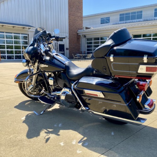 2009 Harley-Davidson Electra Glide Ultra Classic Peace Officer SE Vivid Black thumb 2