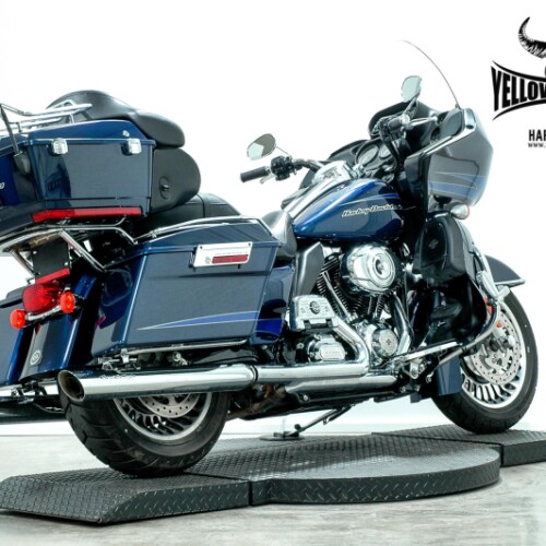 2012 Harley-Davidson® Road Glide® Ultra Big Blue Pearl thumb 3